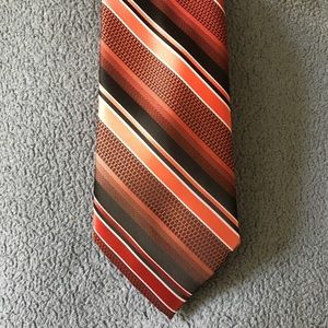 Men’s striped red tie